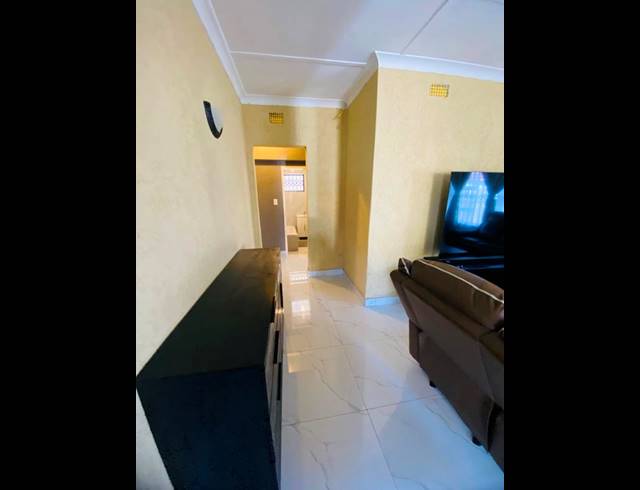 3 BEDROOM HOUSE FOR SALE IN SOUTH HILLS